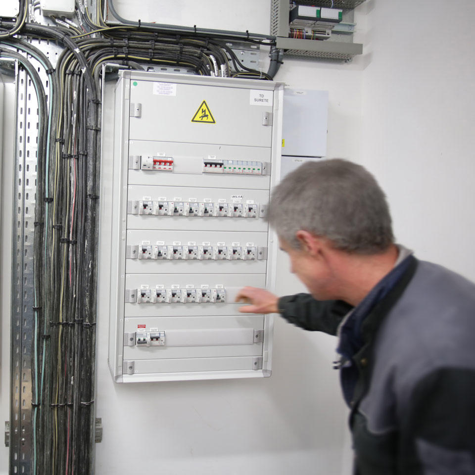 dépannage électricien paris